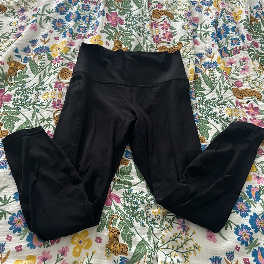 Lululemon leggings with pockets